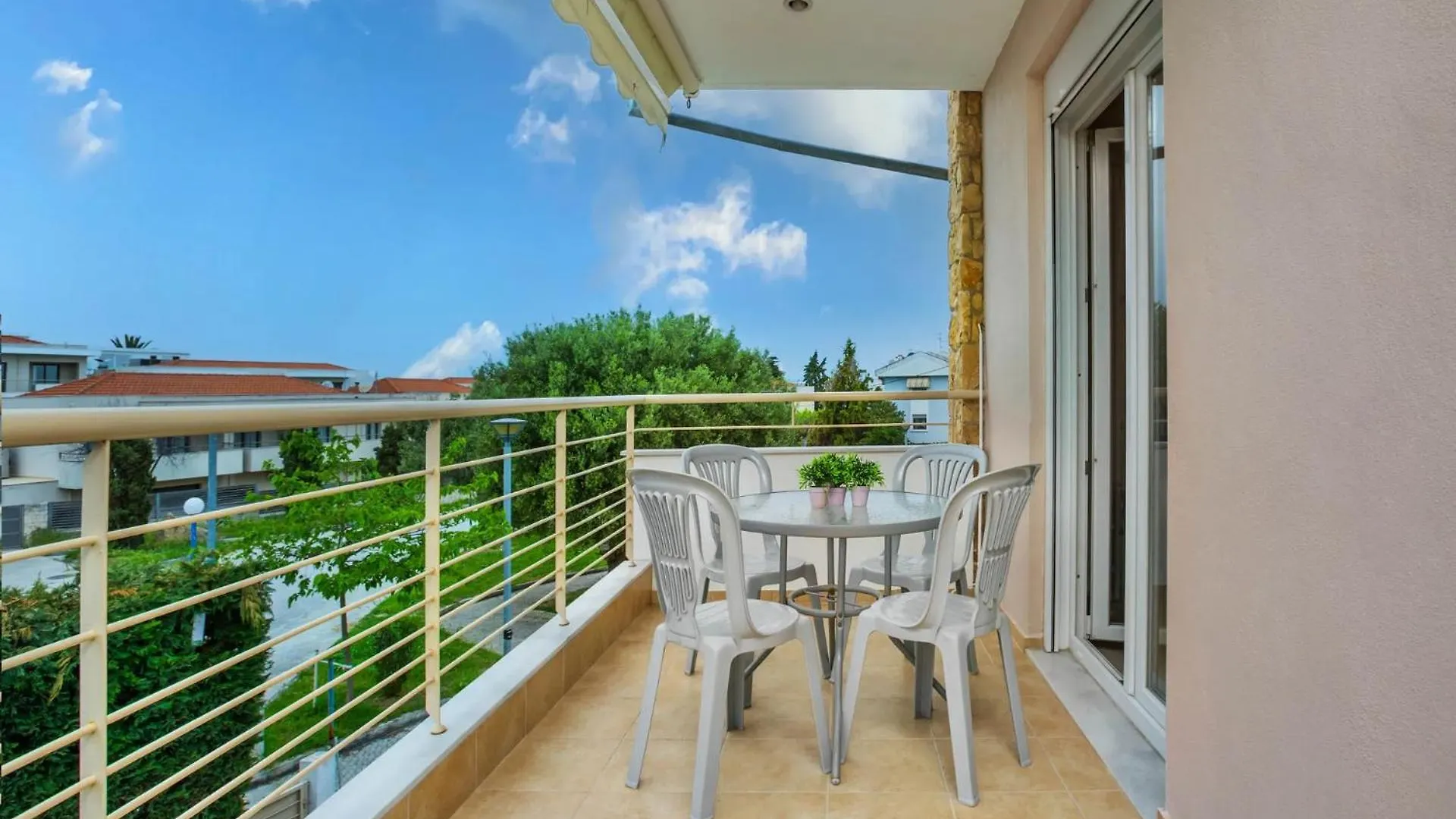 Nikiforos Apartments Chaniotis Aparthotel